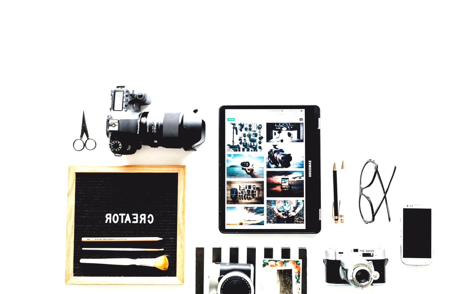 Teilnehmende arbeiten gemeinsam an Rentabilitätsanalysen